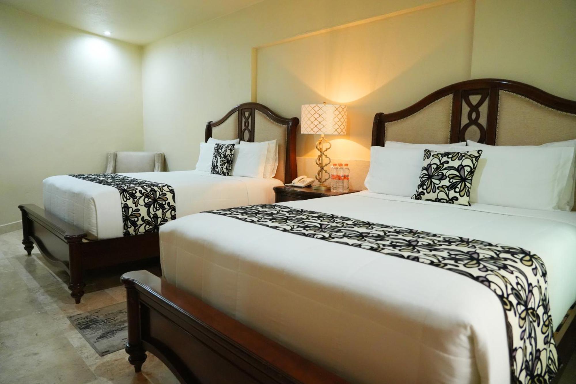 Hotel Real De La Pena แบร์นัล ภายนอก รูปภาพ