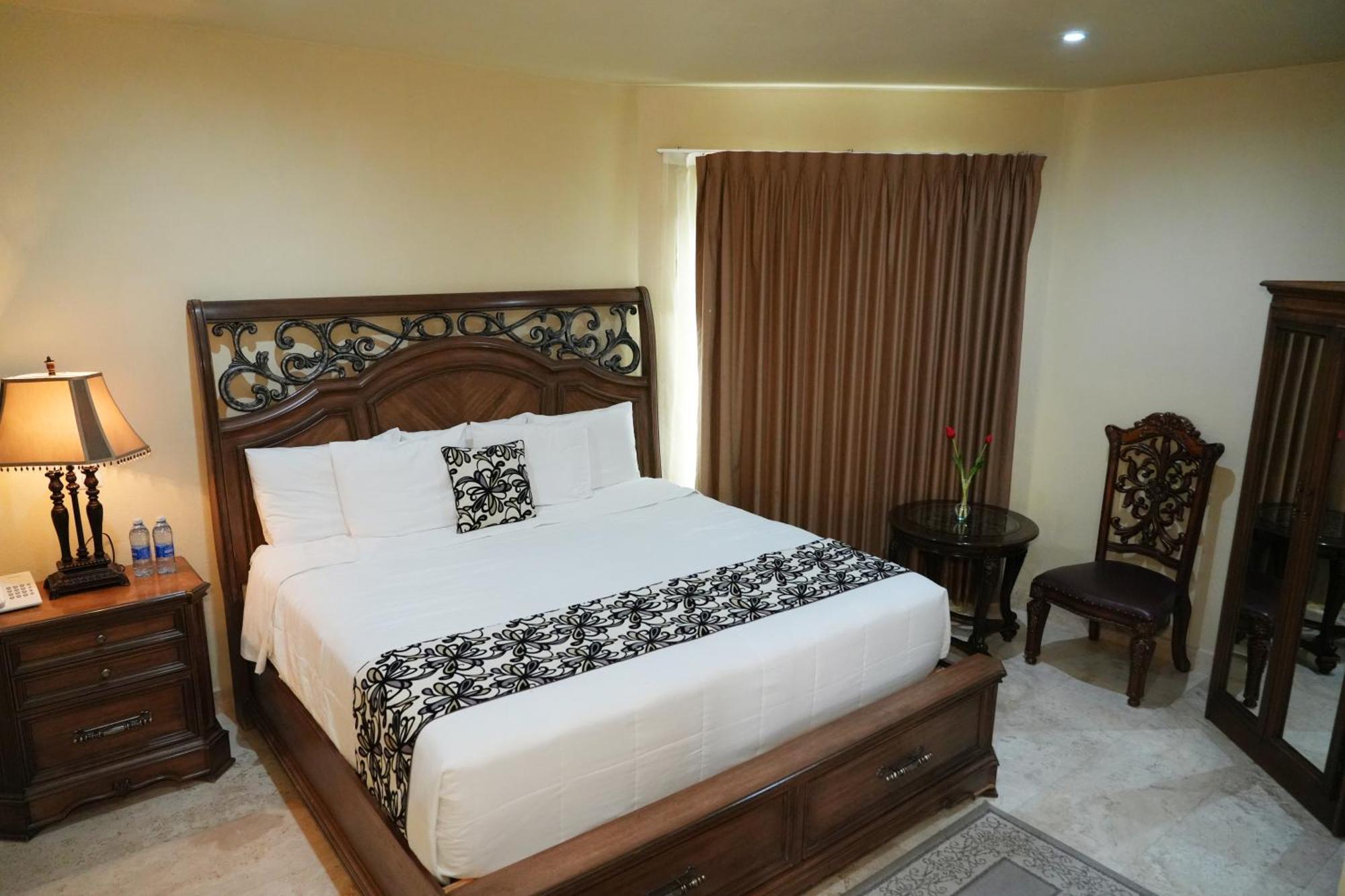 Hotel Real De La Pena แบร์นัล ภายนอก รูปภาพ